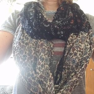 Infinity Scarf 2 tone.